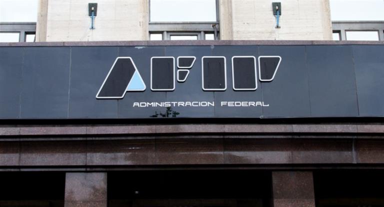 Preocupante: Argentina, el país que más impuestos paga, el más complejo y de los menos eficientes