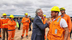 Alberto Fernández sostuvo que "La obra pública es el gran motor que mueve la economía" Alberto Fernández sostuvo que "La obra pública es el gran motor que mueve la economía"