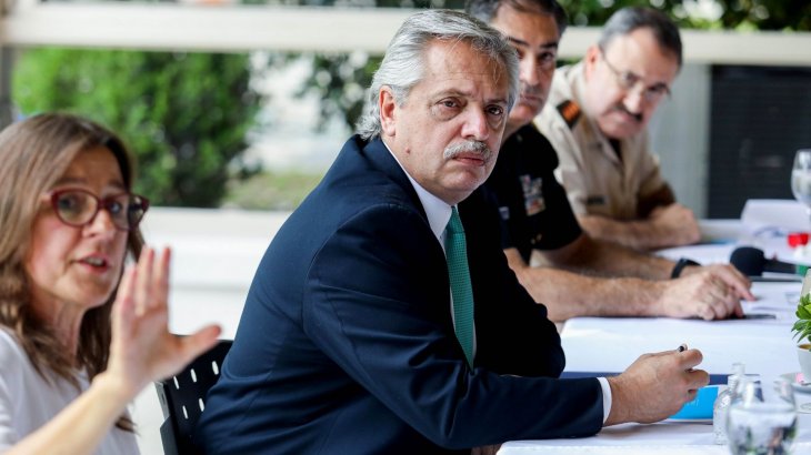 Extensión de la cuarentena hasta el 12 de abril: Alberto Fernández sostuvo que "La idea es ir recuperando poco a poco nuestro ritmo económico" Extensión de la cuarentena hasta el 12 de abril: Alberto Fernández sostuvo que "La idea es ir recuperando poco a poco nuestro ritmo económico"