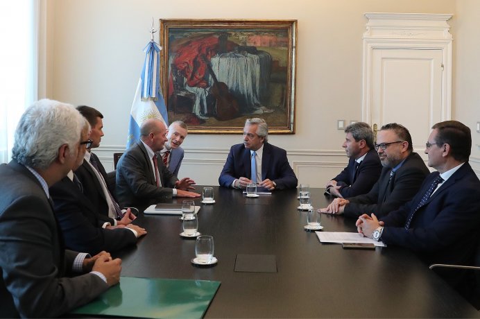 Alberto Fernández mantuvo un encuentro con gobernadores y empresarios mineros canadienses Alberto Fernández mantuvo un encuentro con gobernadores y empresarios mineros canadienses