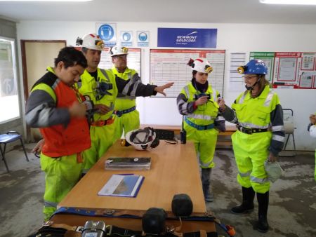 Santa Cruz: Alicia saludó a los mineros y ponderó su trabajo Santa Cruz: Alicia saludó a los mineros y ponderó su trabajo