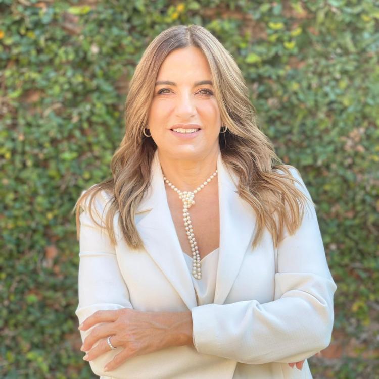 Amalia Sáenz es la nueva vice presidenta de Asuntos Corporativos de Lake Resources Argentina Amalia Sáenz es la nueva vice presidenta de Asuntos Corporativos de Lake Resources Argentina
