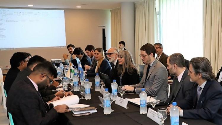 Argentina e India estrechan lazos de cooperación en temas nucleares y de investigación científica Argentina e India estrechan lazos de cooperación en temas nucleares y de investigación científica