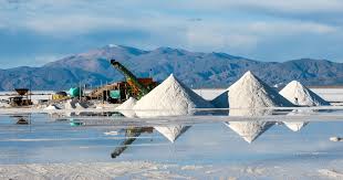Aunque el precio sigue estancado, el litio continúa moviendo producción y operaciones en la Argentina Aunque el precio sigue estancado, el litio continúa moviendo producción y operaciones en la Argentina