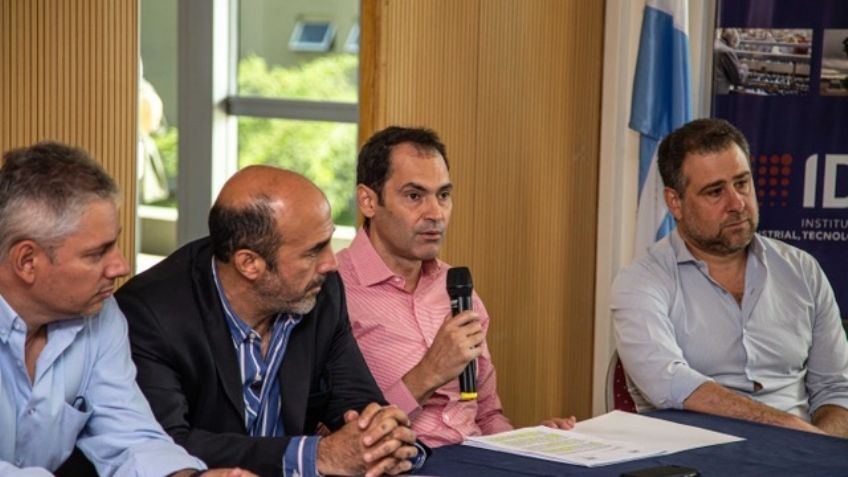 Mendoza: Badaloni insiste en que "el pueblo mendocino no estuvo a la altura para entender" los beneficios de ser una provincia minera Mendoza: Badaloni insiste en que "el pueblo mendocino no estuvo a la altura para entender" los beneficios de ser una provincia minera