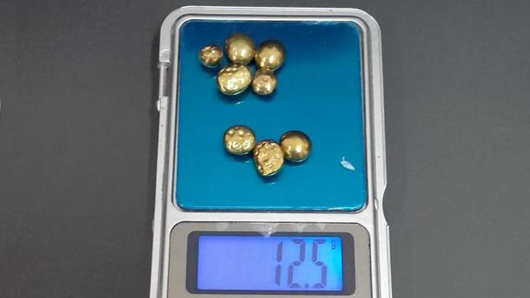 Buenos Aires/detención en Balvanera: Estafaban a vecinos con pepitas de oro falsas Buenos Aires/detención en Balvanera: Estafaban a vecinos con pepitas de oro falsas