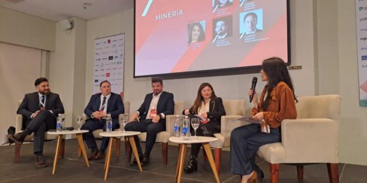 CAEM coordinó el seminario sobre minería en ExpoEFI, con la visión de los diferentes sectores CAEM coordinó el seminario sobre minería en ExpoEFI, con la visión de los diferentes sectores