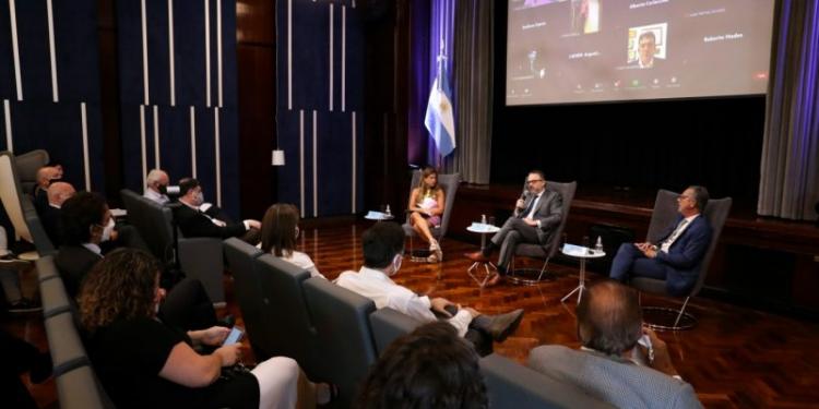 CAEM fue parte de la Mesa de la Economía del Conocimiento CAEM fue parte de la Mesa de la Economía del Conocimiento