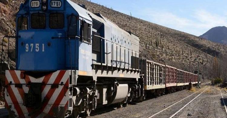 CAEM mantuvo un encuentro con la Subsecretaria de Transporte Ferroviario para analizar las necesidades del sector minero CAEM mantuvo un encuentro con la Subsecretaria de Transporte Ferroviario para analizar las necesidades del sector minero