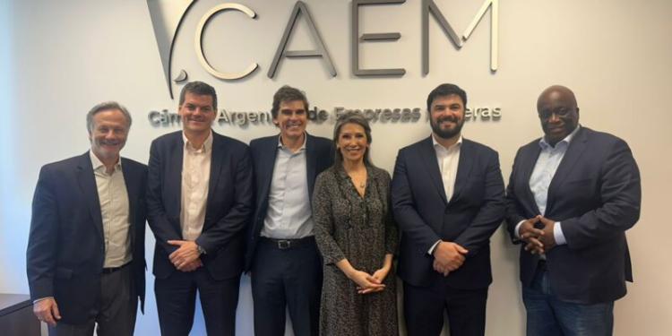CAEM y la Bolsa de Toronto analizaron oportunidades para la minería argentina CAEM y la Bolsa de Toronto analizaron oportunidades para la minería argentina