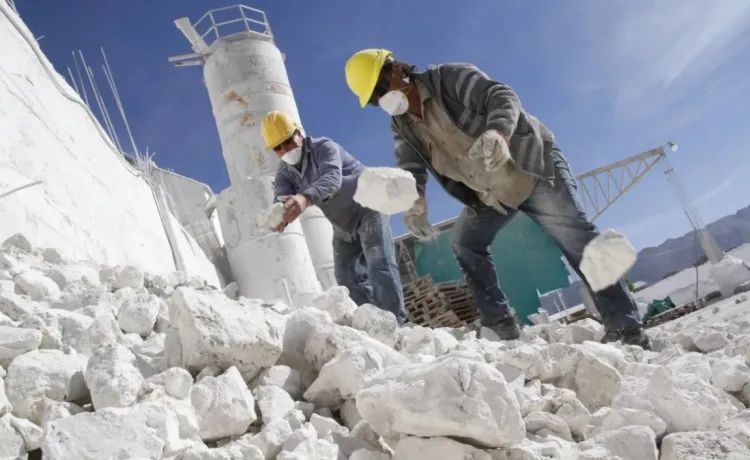 Cal y piedra: AOMA cerró un nuevo acuerdo trimestral Cal y piedra: AOMA cerró un nuevo acuerdo trimestral