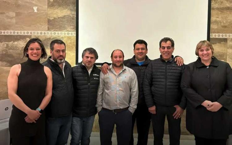 CAPROMISA celebró la designación del ministro Álvarez en el nuevo ministerio de Minería y Energía de la provincia. CAPROMISA celebró la designación del ministro Álvarez en el nuevo ministerio de Minería y Energía de la provincia.