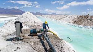 Carrera por el litio en la región: gigante chino negocia construcción de planta en Argentina Carrera por el litio en la región: gigante chino negocia construcción de planta en Argentina