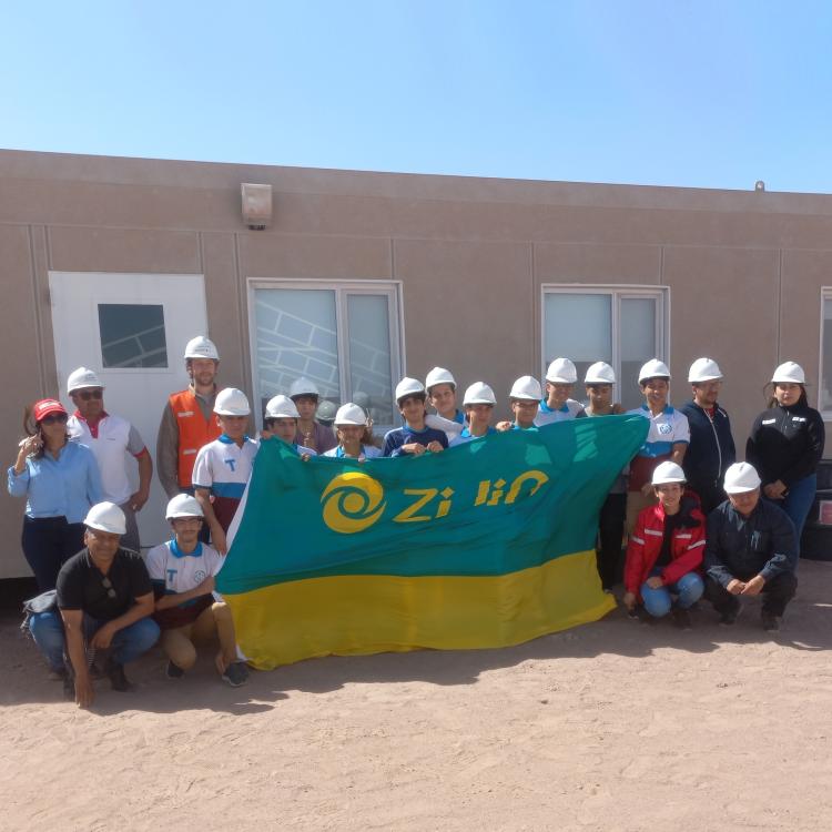 Catamarca: Alumnos de la Escuela Provincial de Minería visitaron las instalaciones de la Empresa Minera Zijin-Liex Catamarca: Alumnos de la Escuela Provincial de Minería visitaron las instalaciones de la Empresa Minera Zijin-Liex