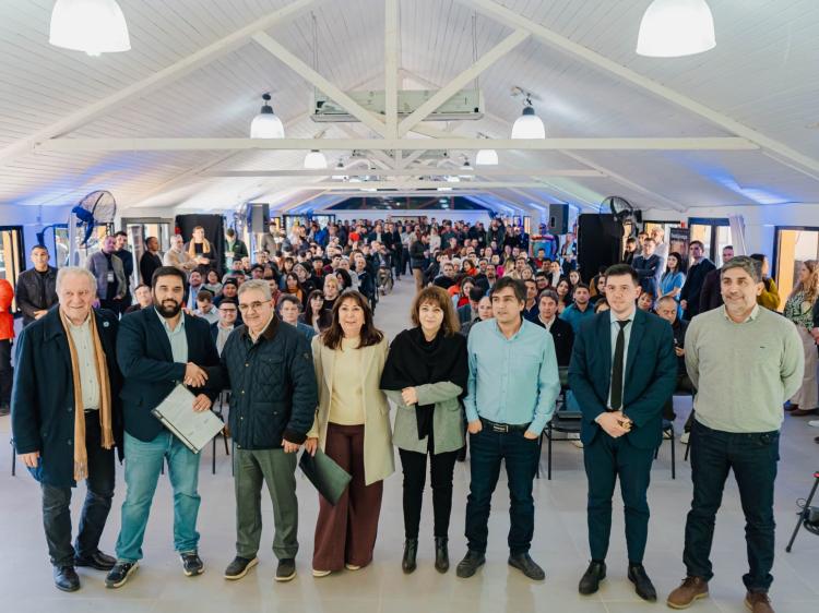 Catamarca celebró el primer encuentro de proveedores mineros Catamarca celebró el primer encuentro de proveedores mineros