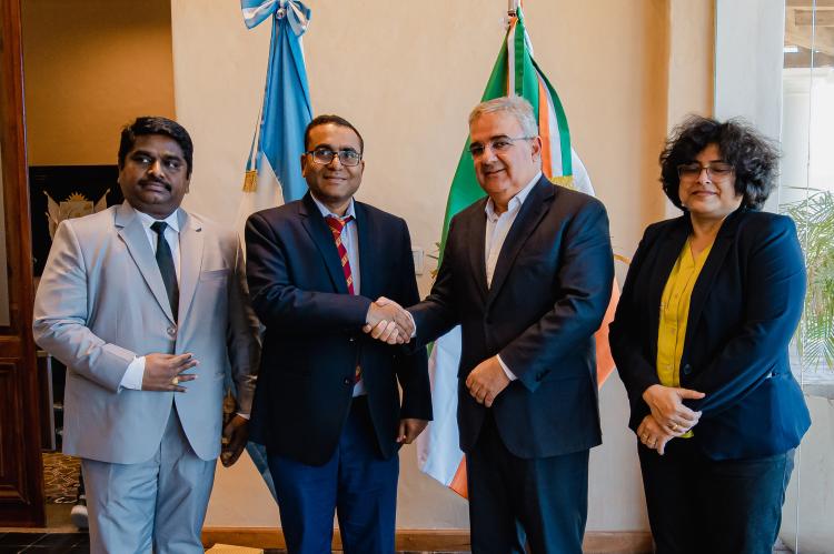 Catamarca: El Gobernador recibió al nuevo CEO de KABIL para analizar el avance del proyecto de exploración de litio en Fiambalá