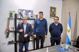 Catamarca/Encuentro en Andalgalá: Tras la tensión, Jalil y Córdoba acordaron activar mesa científica para analizar el agua Catamarca/Encuentro en Andalgalá: Tras la tensión, Jalil y Córdoba acordaron activar mesa científica para analizar el agua