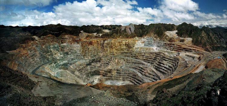 Catamarca presentó el caso Bajo de la Alumbrera en el Seminario internacional sobre cierre de minas Catamarca presentó el caso Bajo de la Alumbrera en el Seminario internacional sobre cierre de minas
