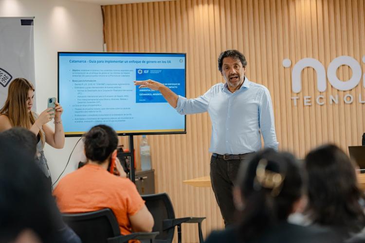 Catamarca presentó una guía pionera para incorporar la perspectiva de género en los Informes de Impacto Ambiental