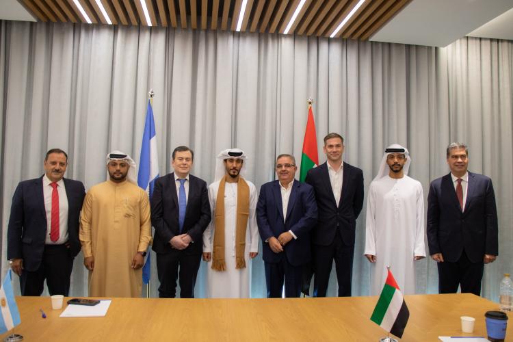 Catamarca/Raúl Jalil sobre la visita a Medio Oriente: "Los fondos de inversión están interesados en minería, turismo y logística de transporte" Catamarca/Raúl Jalil sobre la visita a Medio Oriente: "Los fondos de inversión están interesados en minería, turismo y logística de transporte"