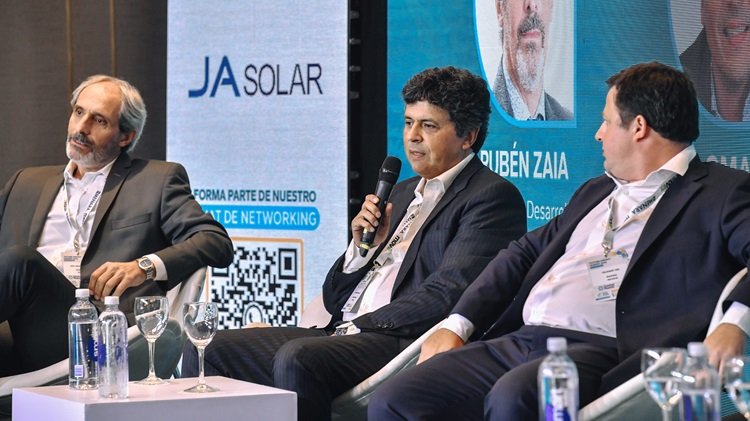 Central Puerto destaca el vínculo con la minería como oportunidad para las renovables en Argentina Central Puerto destaca el vínculo con la minería como oportunidad para las renovables en Argentina