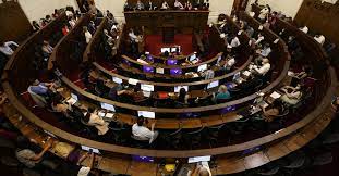 Chile inicia el debate de la nueva Constitución en medio del nerviosismo por la minería y los planes del Congreso Chile inicia el debate de la nueva Constitución en medio del nerviosismo por la minería y los planes del Congreso