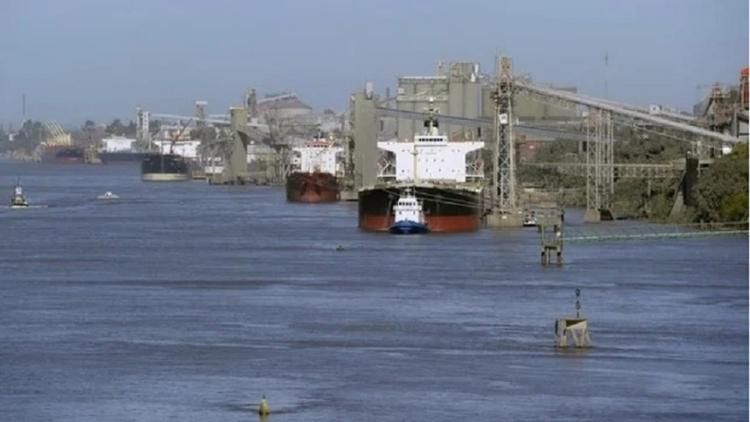 China ahora apunta al Paraná: intentará quedarse con la hidrovía para dominar las exportaciones China ahora apunta al Paraná: intentará quedarse con la hidrovía para dominar las exportaciones
