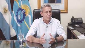 Chubut: En modo electoral, Arcioni postergó el debate de la zonificación minera en Chubut