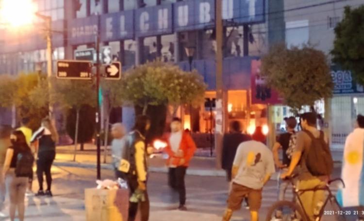 Chubut: Este martes comienza el juicio por el ataque criminal e incendiario a EL CHUBUT Chubut: Este martes comienza el juicio por el ataque criminal e incendiario a EL CHUBUT