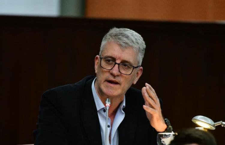 Chubut:"La iniciativa popular no solo va contra la minería,sino que avanza contra todas las actividades productivas de nuestros recursos naturales" Chubut:"La iniciativa popular no solo va contra la minería,sino que avanza contra todas las actividades productivas de nuestros recursos naturales"