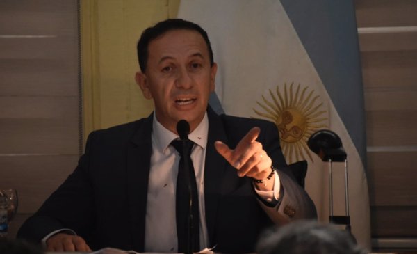 Chubut: Maderna culpó a Arcioni de los problemas de la ciudad: "Se caga en el pueblo de Trelew desde que no apoyamos la minería" Chubut: Maderna culpó a Arcioni de los problemas de la ciudad: "Se caga en el pueblo de Trelew desde que no apoyamos la minería"