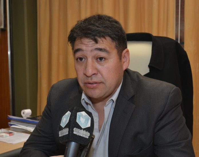 Chubut: Pichiñán pidió por la minería en la Meseta Chubut: Pichiñán pidió por la minería en la Meseta
