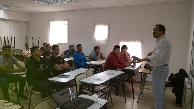 Santa Cruz: Comenzó curso básico sobre Minería en Puerto Deseado Santa Cruz: Comenzó curso básico sobre Minería en Puerto Deseado