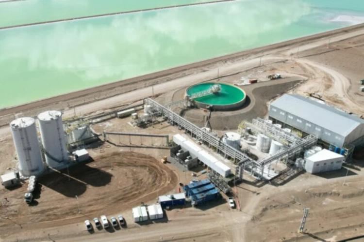 Con Argentina como principal destino de inversiones, China consolida su poder minero en América Latina