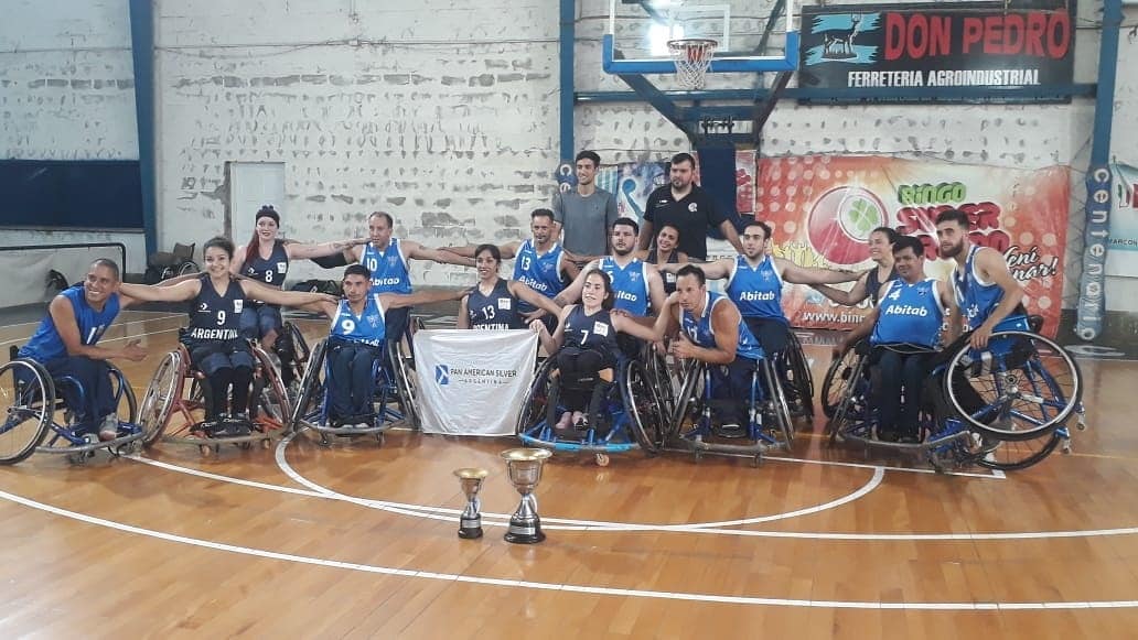 Con auspicio de Pan American Silver Argentina, la Selección Femenina de Básquet Adaptado disputó amistosos en Santa Fe Con auspicio de Pan American Silver Argentina, la Selección Femenina de Básquet Adaptado disputó amistosos en Santa Fe