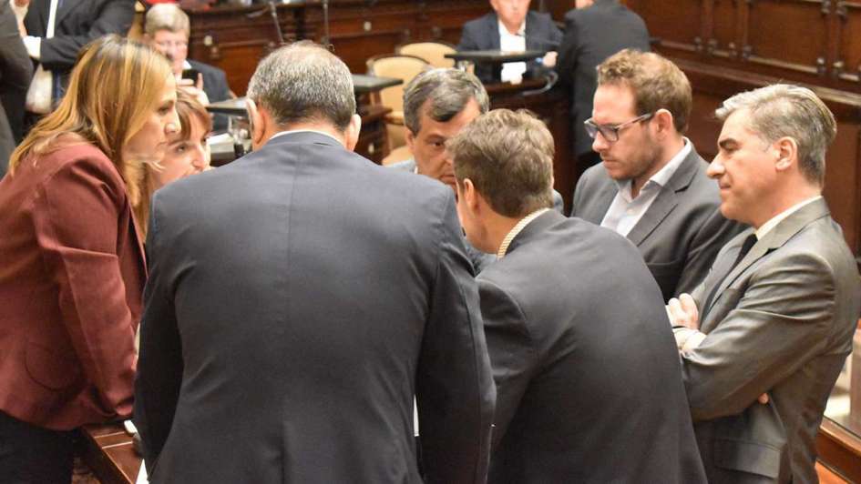 Mendoza: Con aval del PJ, Hierro Indio dio su primer paso en la Legislatura Mendoza: Con aval del PJ, Hierro Indio dio su primer paso en la Legislatura