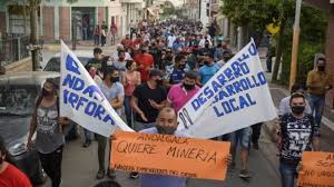 Catamarca/Andalgalá: Convocante movilización pidiendo por la puesta en marcha de Agua Rica Catamarca/Andalgalá: Convocante movilización pidiendo por la puesta en marcha de Agua Rica
