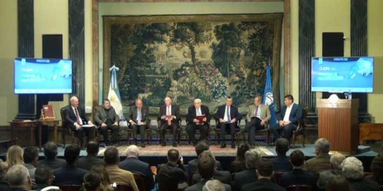 CPI presenta el libro "Construir 2034" sobre políticas de infraestructura necesarias para Argentina CPI presenta el libro "Construir 2034" sobre políticas de infraestructura necesarias para Argentina