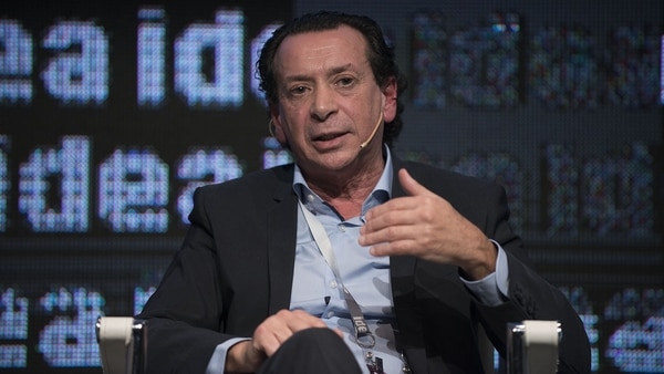 La OA "escaneó" a Javier Iguacel y a Dante Sica y Macri les toma juramento