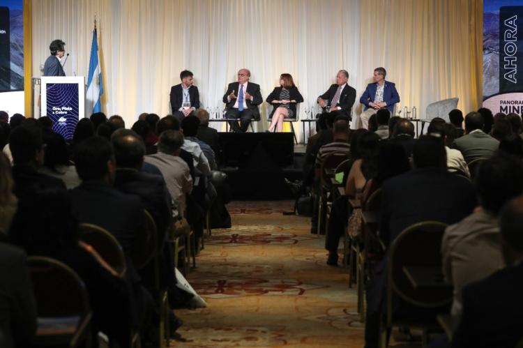 De Mendiguren sostuvo que "El sector minero tiene lo que Argentina necesita para salir definitivamente de la restricción externa" De Mendiguren sostuvo que "El sector minero tiene lo que Argentina necesita para salir definitivamente de la restricción externa"