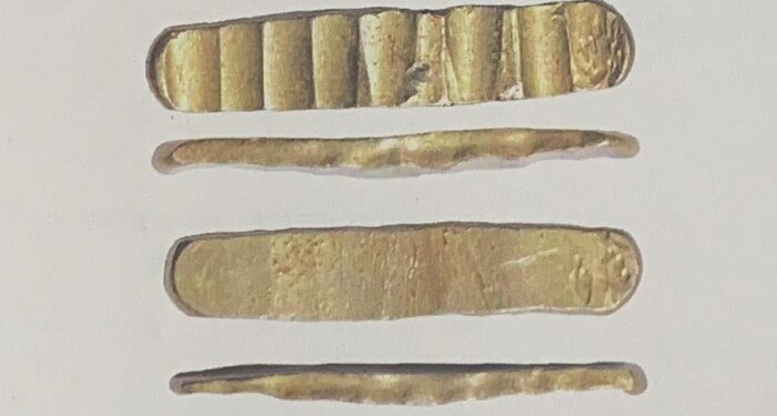 Declarado como tesoro un misterioso lingote de oro vikingo hallado en Gran Bretaña Declarado como tesoro un misterioso lingote de oro vikingo hallado en Gran Bretaña
