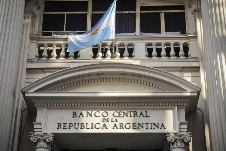 Denuncia por las reservas de oro Denuncia por las reservas de oro