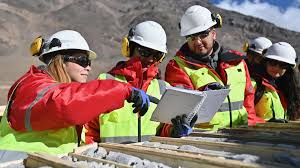 Día de la Minería: se necesitan inversiones por u$s33.300 millones para ser un país minero Día de la Minería: se necesitan inversiones por u$s33.300 millones para ser un país minero