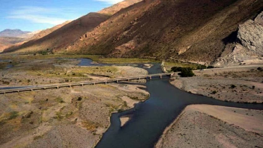 Mendoza: Diputado radical le contesta a Aveiro: El agua de Mendoza, ¿no se negocia? Mendoza: Diputado radical le contesta a Aveiro: El agua de Mendoza, ¿no se negocia?