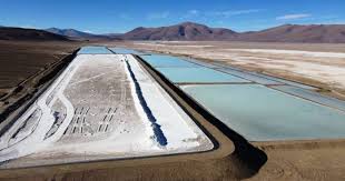 El mercado del litio enfrenta el desafío de los precios frágiles hasta 2027