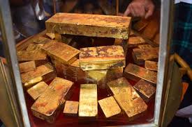 El oro retrocede tras máximos históricos: causas de la corrección y escenarios para el resto del año El oro retrocede tras máximos históricos: causas de la corrección y escenarios para el resto del año