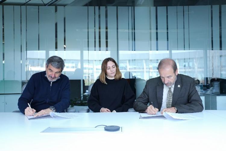 El SEGEMAR firmó un convenio de cooperación con YPF Tecnología S.A. El SEGEMAR firmó un convenio de cooperación con YPF Tecnología S.A.
