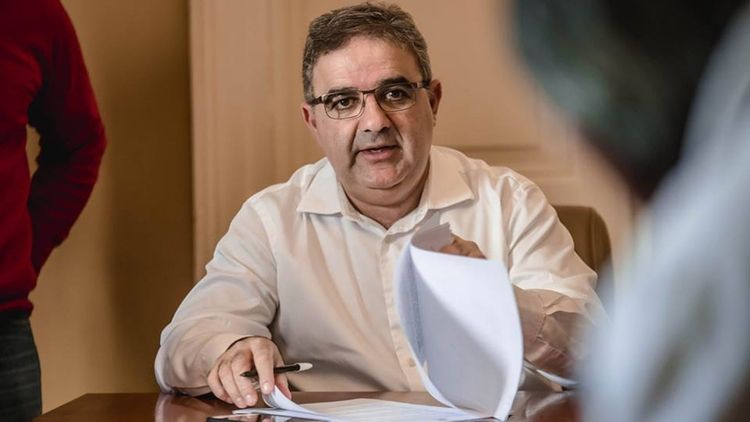 La Rioja/El gobernador de Catamarca en Fenix: "No se puede prohibir todo, como la minería o la pirotecnia, si hay que regularla" La Rioja/El gobernador de Catamarca en Fenix: "No se puede prohibir todo, como la minería o la pirotecnia, si hay que regularla"