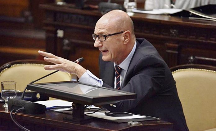 Mendoza: Diputado Biffi afirmó que "El hierro que se extraería de Hierro Indio es más puro que el del resto del país" Mendoza: Diputado Biffi afirmó que "El hierro que se extraería de Hierro Indio es más puro que el del resto del país"