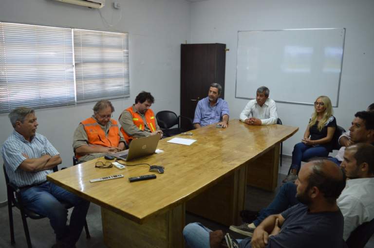 San Juan: El Ministro de Minería estuvo en Casposo, la mina calingastina que frenó su producción San Juan: El Ministro de Minería estuvo en Casposo, la mina calingastina que frenó su producción